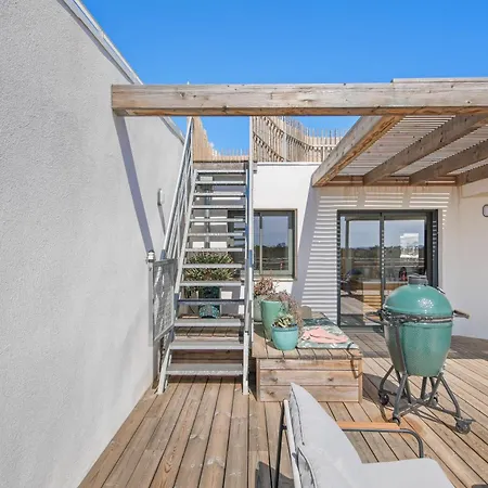 Palmira De Standing En Duplex Avec Jacuzzi A 2 Mn De La Hyères