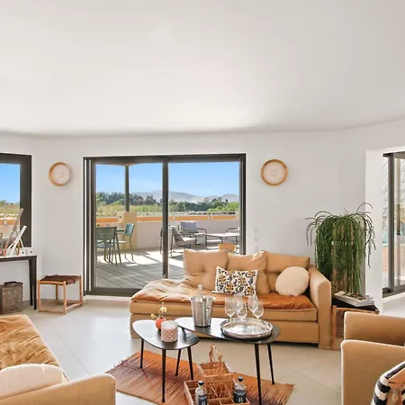 Palmira De Standing En Duplex Avec Jacuzzi A 2 Mn De La Hyeres